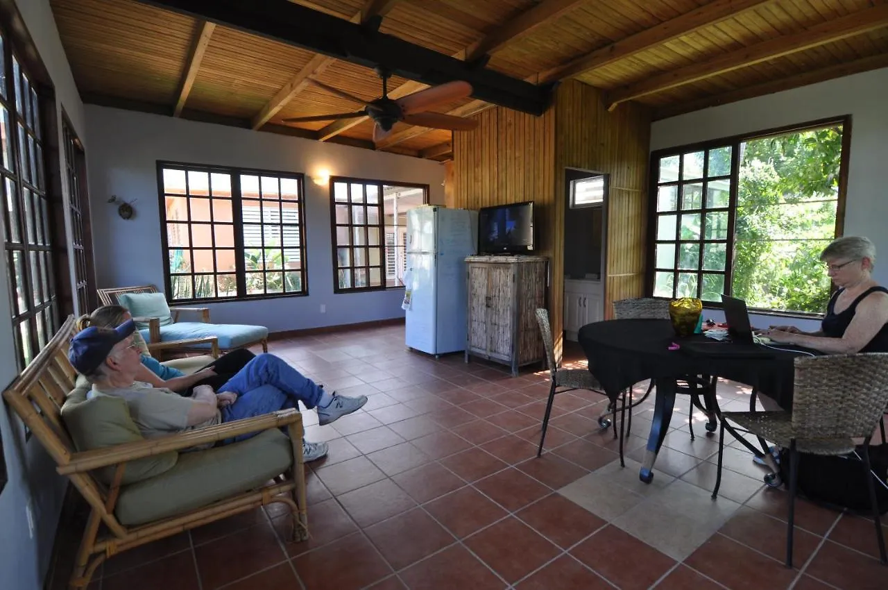 Isla Hermosa Guesthouse Vieques